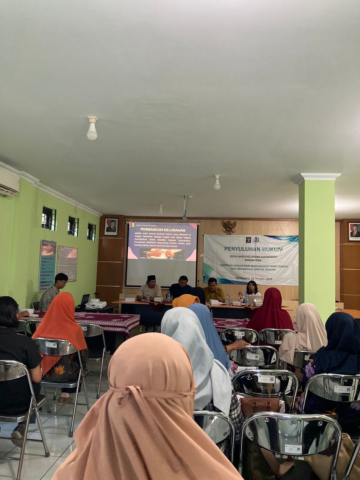 Penyuluhan Hukum di Kelurahan Karangwaru