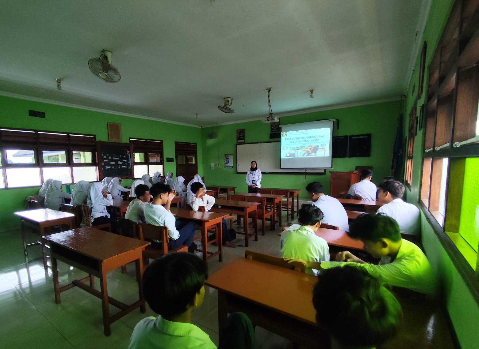 Penyuluhan Hukum SMP Muhammadiyah 7