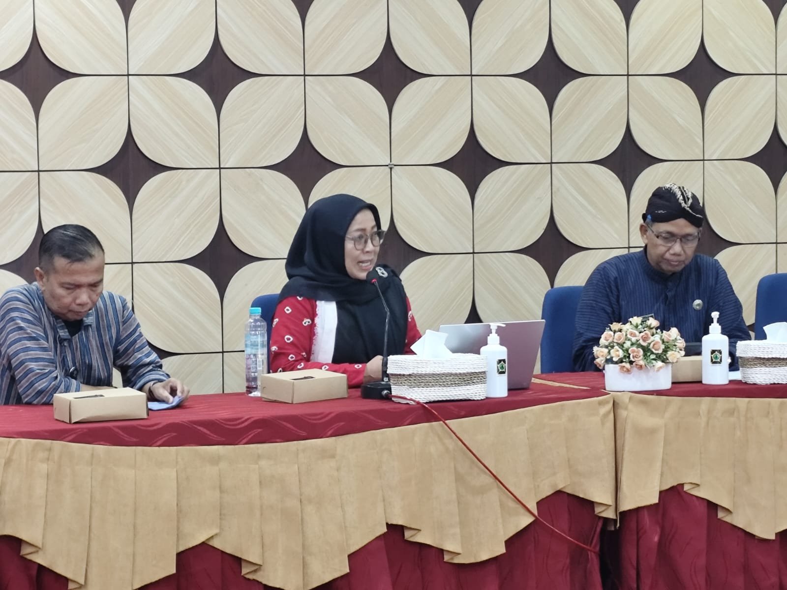 Pemnyuluhan dan Pembentukan POSBANKUM Pemda KP