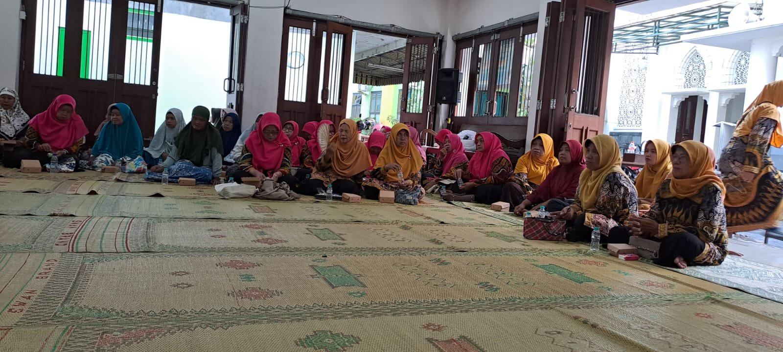 penyuluhan hukum pada pertemuan Aisyiah cabang Kotagede