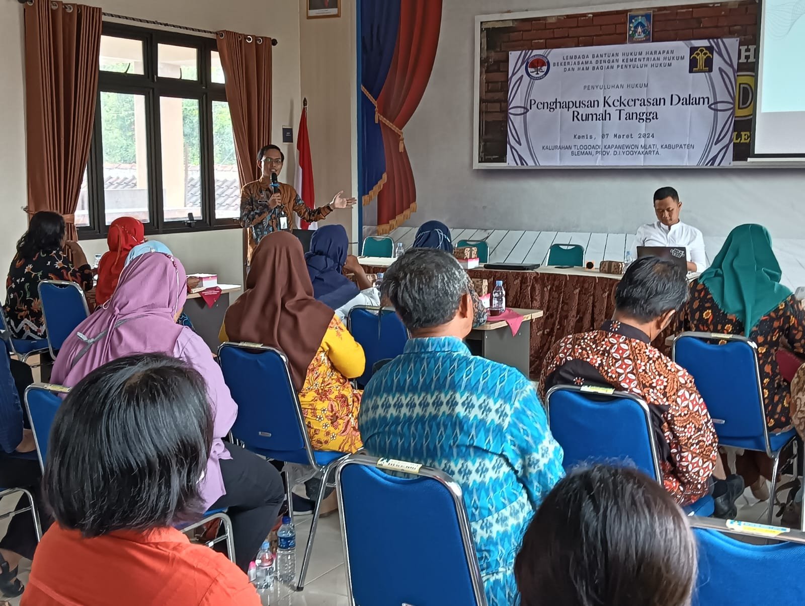 Penyuluhan Hukum di Kalurahan Tlogoadi